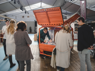 sfeerbeeld van Italiaanse foodtruck op de Jaarbeurs 2021 Gent